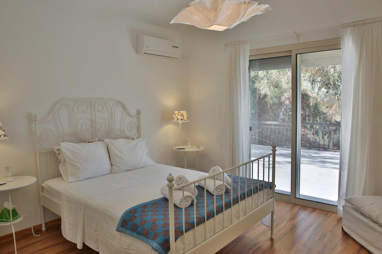 Nestor Hillside House By Trulycyprus Moniatis